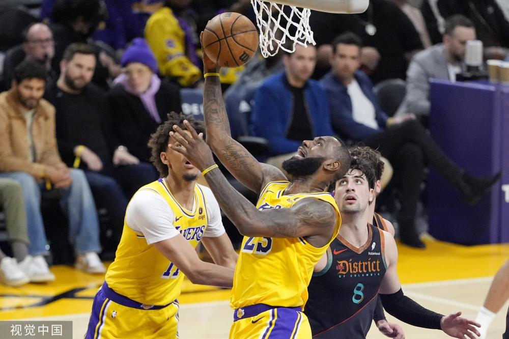 崭露头角 崭露头角